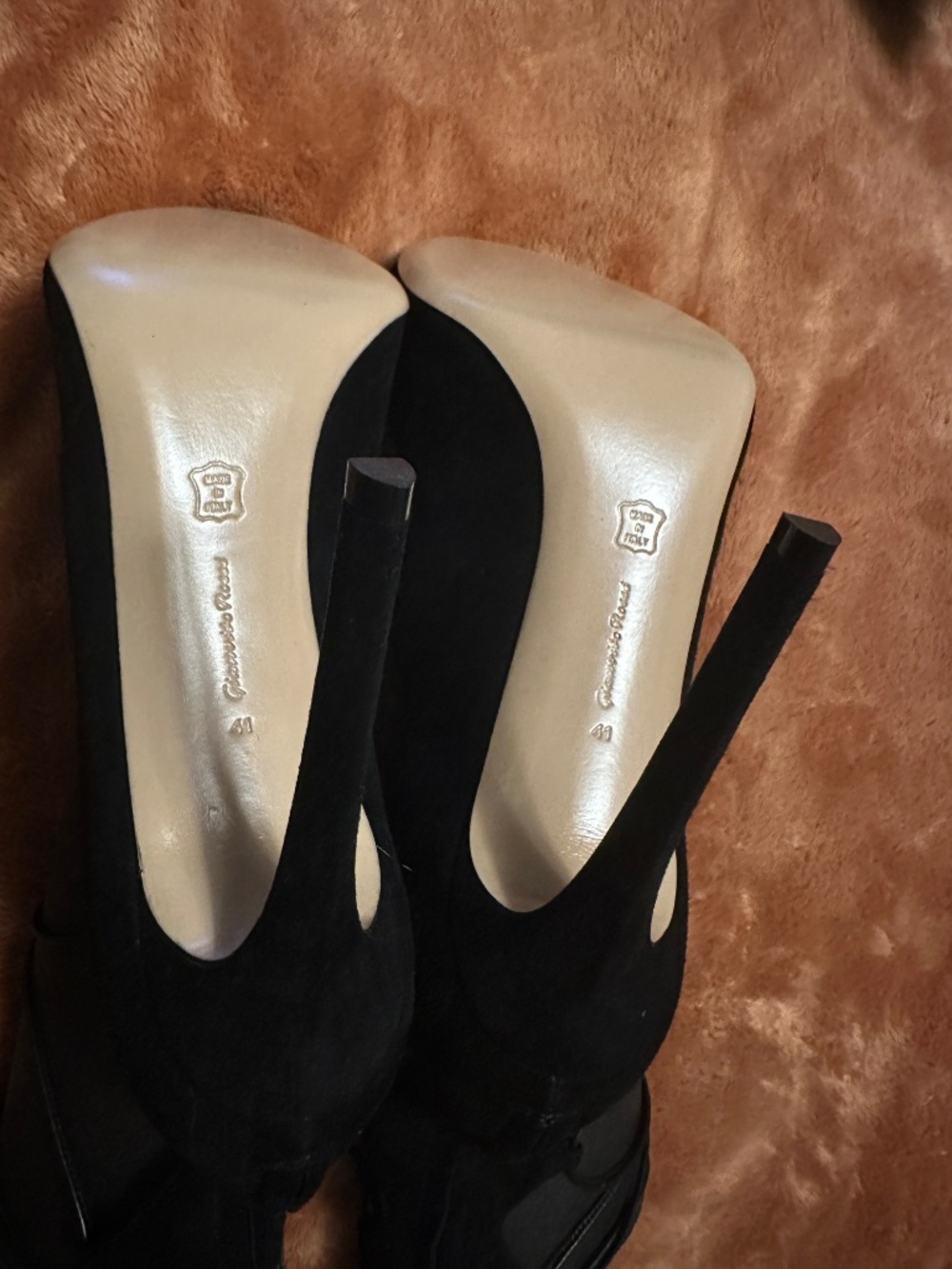 Suede Heels - Picture 5 of 5
